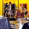 Магазины одежды и обуви в Дедовске